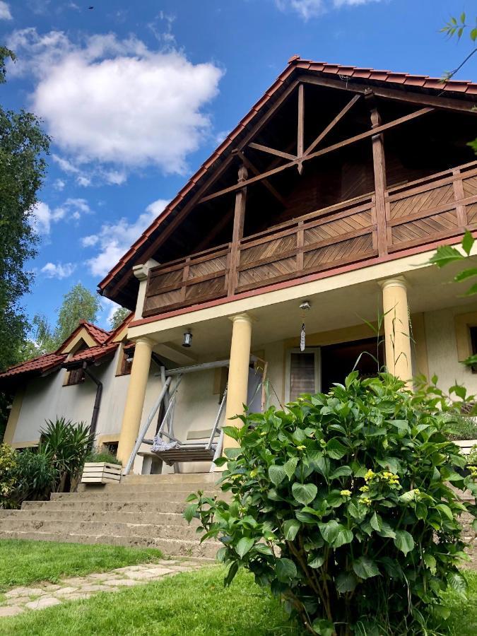 克拉西琴Modryna Ranczo住宿加早餐旅馆 外观 照片